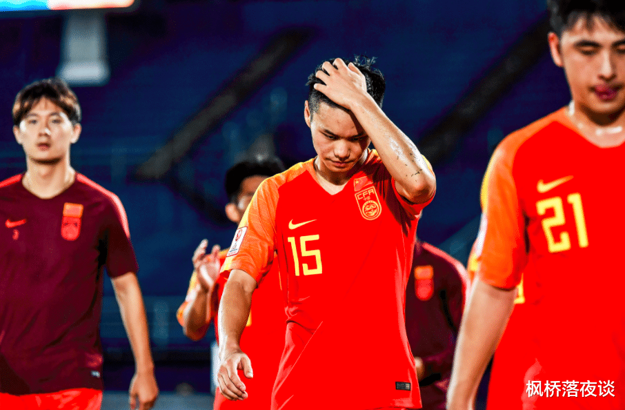 皇家马德里|皇马果然没看错人！23岁国奥小将掀翻中超豪门，跑位意识一流！