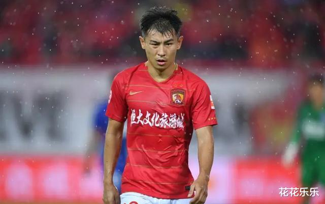 【于汉超】于汉超结束拘留立刻公开道歉,众球迷送鼓励,名记:知错能改就好