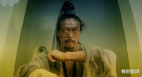 「青蛇」《青蛇》幕后：赵文卓险丧命，主创揭秘张曼玉抱着的蛇尾是谁的