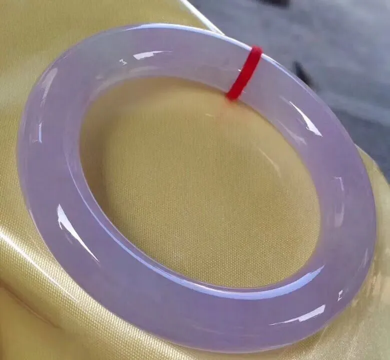 翡翠|一块满是裂痕的翡翠片料，会带来什么意外惊喜呢？