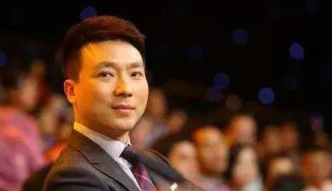 【考试】康辉高考险被顶替,考试第一却未被录取,幸亏父亲反应迅速