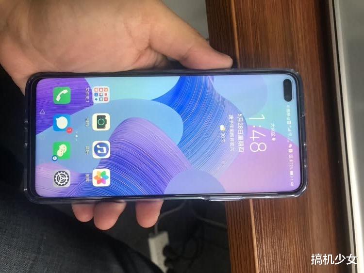 5G■华为5G手机大降价，麒麟990+8GB运存+40W快充，从3799跌至2299