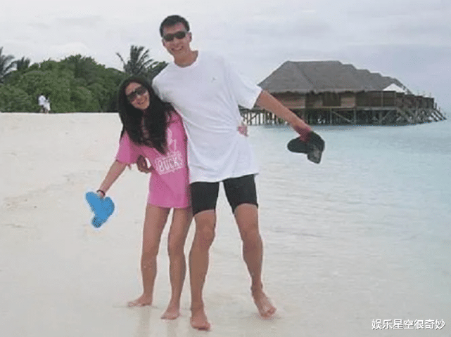 【易建联】她是易建联前任，当年的十大名模，今33岁仍单身，身材丝毫不输卡戴珊