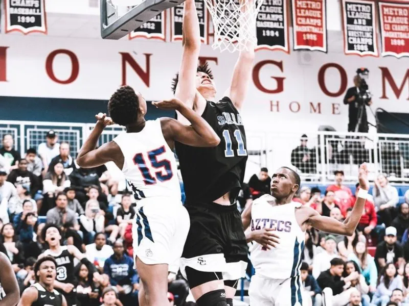 『昆明』姚明马布里观战，2米22余嘉豪上来就压制全场，率U17逆转大胜U18国青