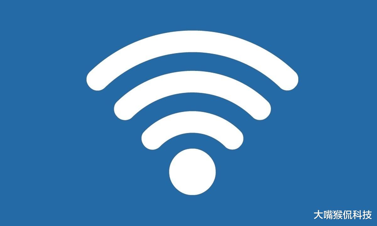 |为何高铁上的WiFi，只能连接却不能使用？列车员说出答案