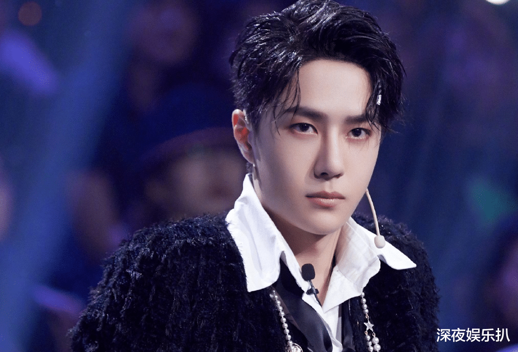 王一博|摔车风波后,王一博重返热搜,谢允呼声持续高涨