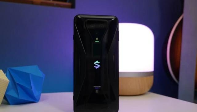 黑鲨3|游戏手机佼佼者!黑鲨3评测:270Hz触控采样率|很猛,您喜欢吗