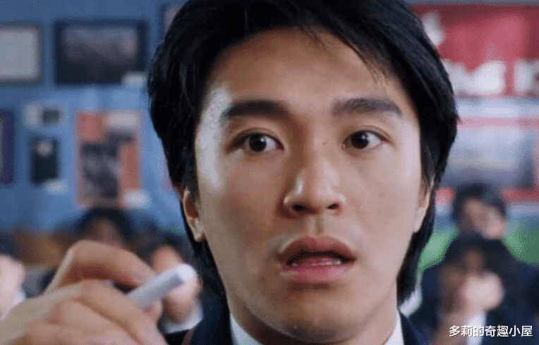 「李连杰」1989年，李连杰和周星驰合拍了此片，女主角是个超级大美女