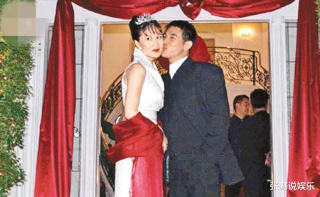 李连杰|李连杰抛弃大肚子原配, 转身娶利智, 你以为移情别恋, 背后藏着秘密