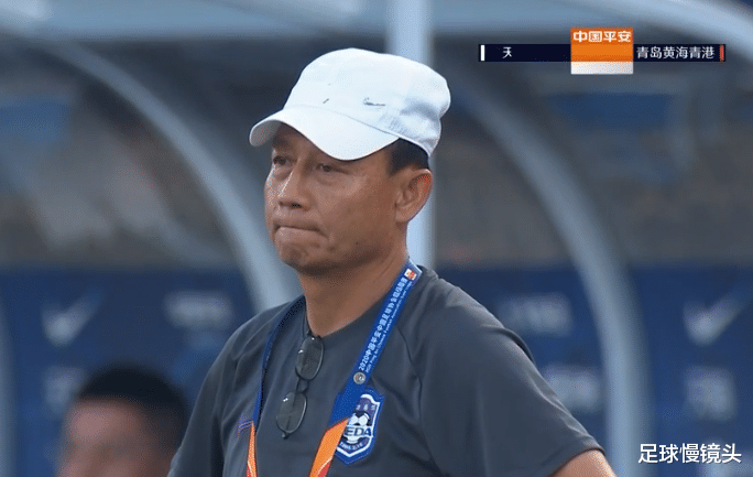 中超|2-0！中超劲旅9分钟2球踢疯了，功臣滑跪庆祝，泰达主帅无奈