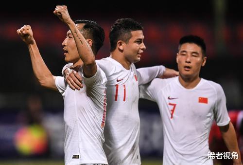 【世界杯】下午1点,中国足球传喜讯: 李铁又添利器,日韩恐难阻国足进世界杯