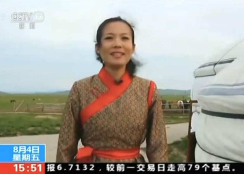 主持人|看了大半辈子的新闻联播，这次换的新主播真漂亮，真想抱着电视亲