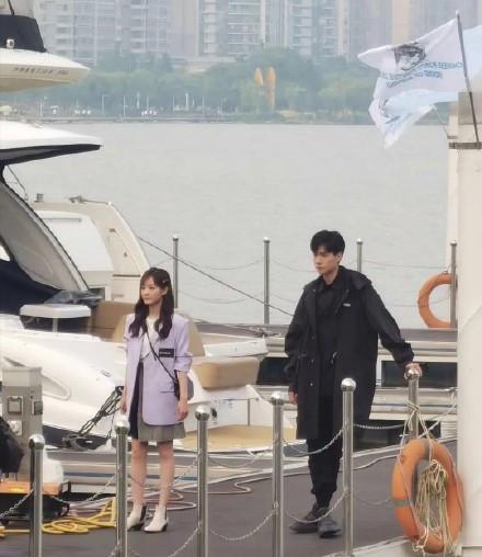 『梅长苏』《亲爱的2》胡一天、李一桐没有CP感？女主被嘲不大气，不符原著