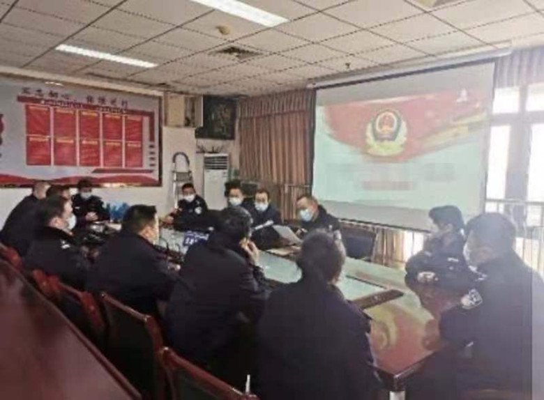 亮剑巴陵 【110警察节】岳阳高铁警察的一天