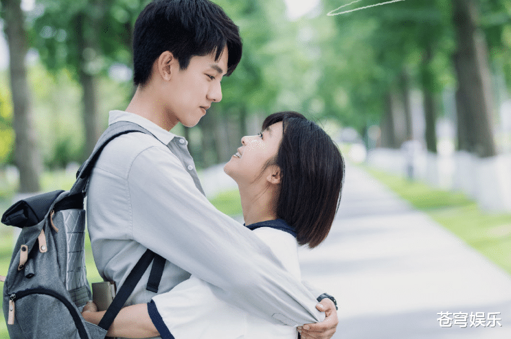 『锦衣之下』《奶油味暗恋》还热播,又一甜恋剧将上线,得知男女主:是老熟人啊