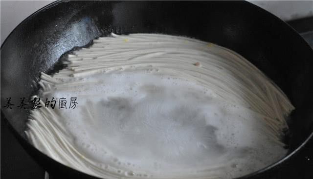 「豆腐」这早餐一份不过5块钱，却是绝佳的“补脑餐”，我家孩子天天吃！