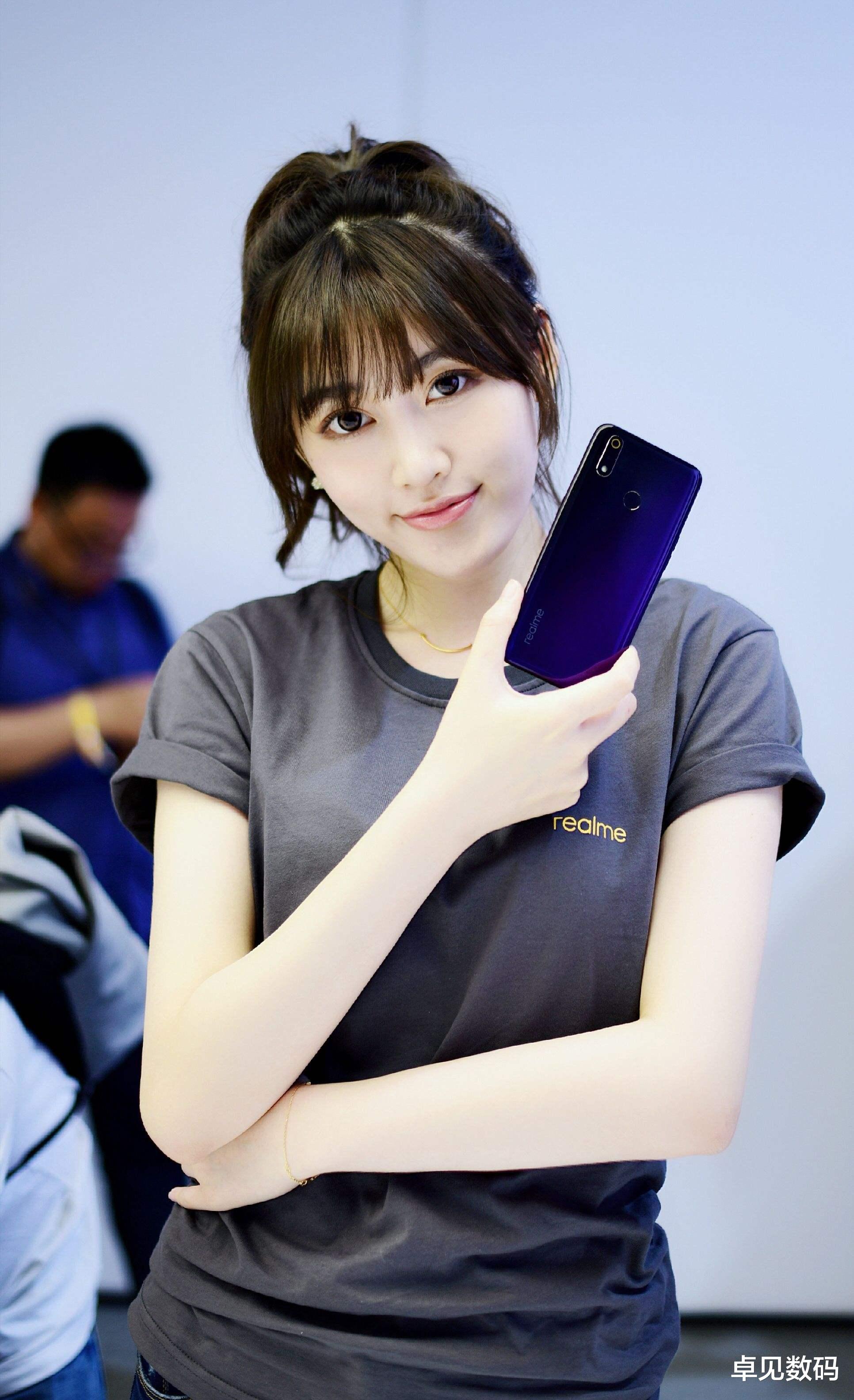 5G|OPPO首款5G千元机来了，5000mAh+30W快充，起步价1599！