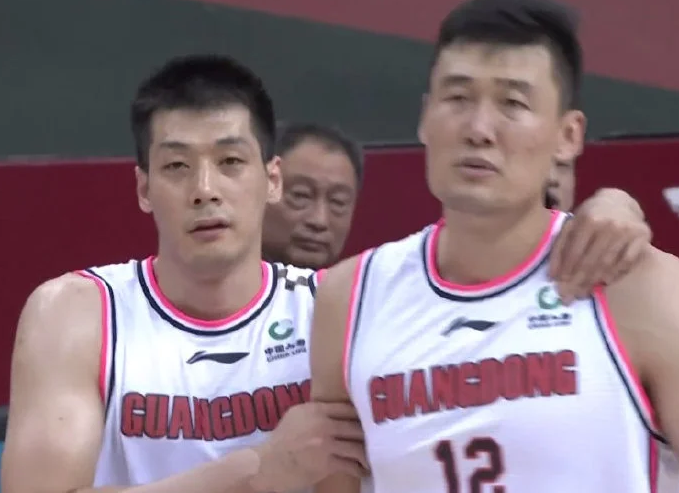 苏伟|直接驱逐！杜锋震怒！慢镜头拍下苏伟丑陋一幕！比曾繁日“掏蛋”更恶劣