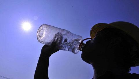 科学家|人体对1000℃高温不痛不痒，这是为什么？科学家揭示特殊其现象