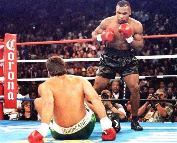 螳螂拳：又来一位狂徒！螳螂拳大师：不惧泰森，能30秒戳瞎武僧一龙的眼睛