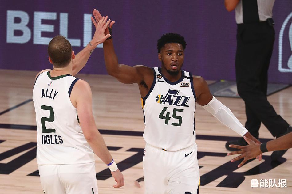 雄鹿队|4组2-0，4组1-1！东部波澜不惊，西部狂野依旧，两队最令人失望