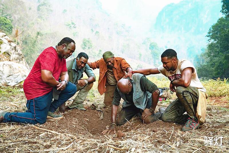 「五滴血」“黑豹”和让雷诺主演《五滴血》,重返越南题材