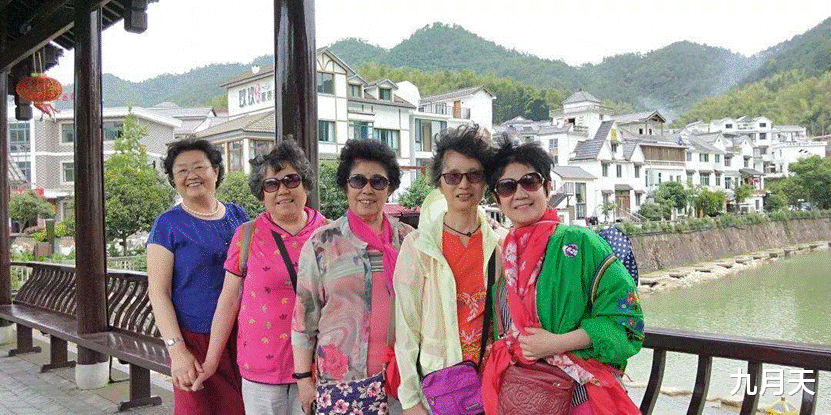 |中国大妈在越南消费1500元，老板再三询问：真的要买吗？