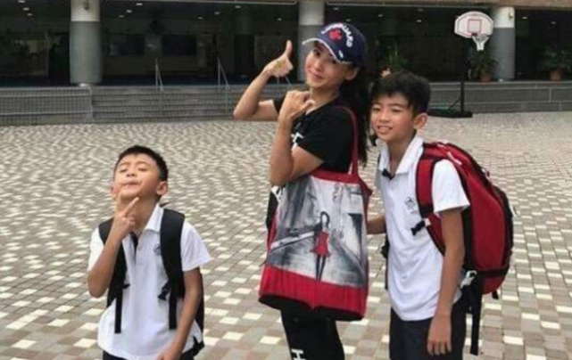 #张柏芝#谢霆锋每年给8000万赡养费, 张柏芝依旧拼命赚钱, 儿子无意说出真相