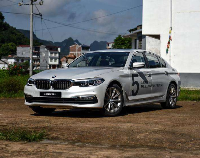 宝马5系▲买一辆宝马5系，一年养车要多少钱？算完一笔账，网友：放弃购买