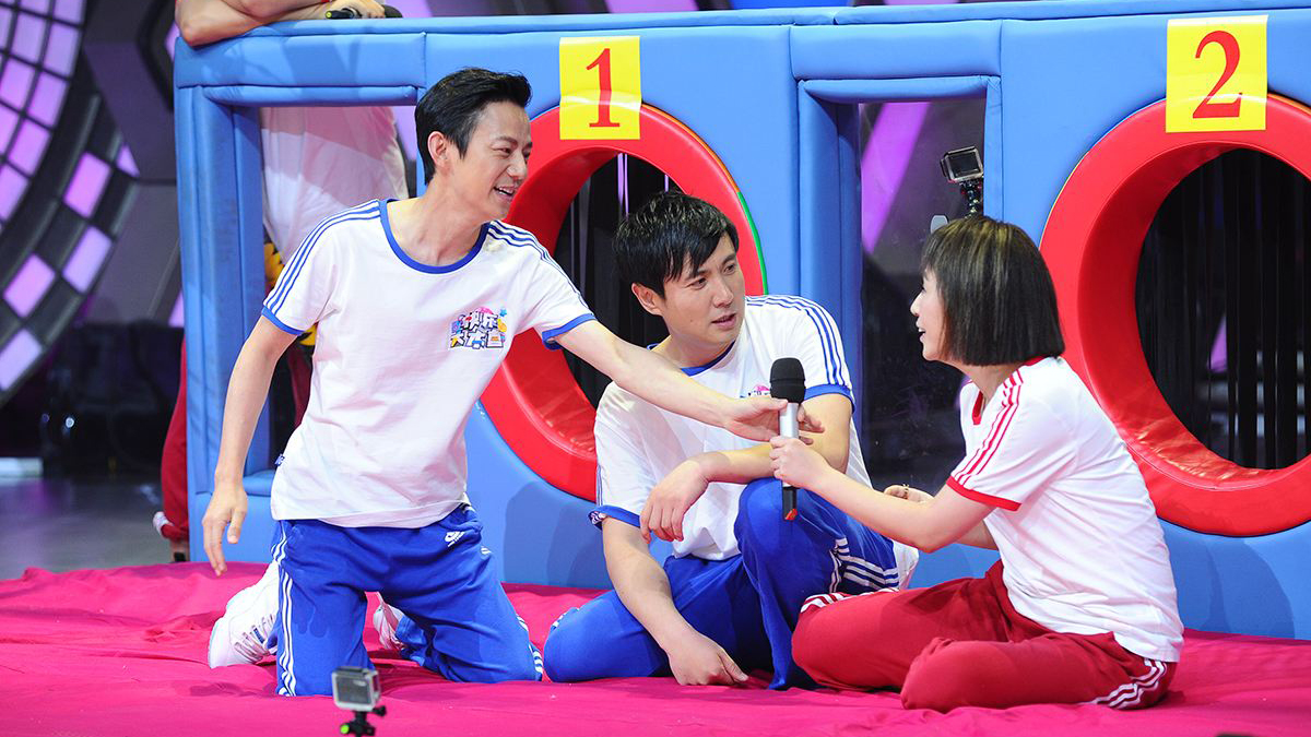 金星秀■节目播出3年谁都敢怼,得罪太多人,最后因收视太高“被迫停播”