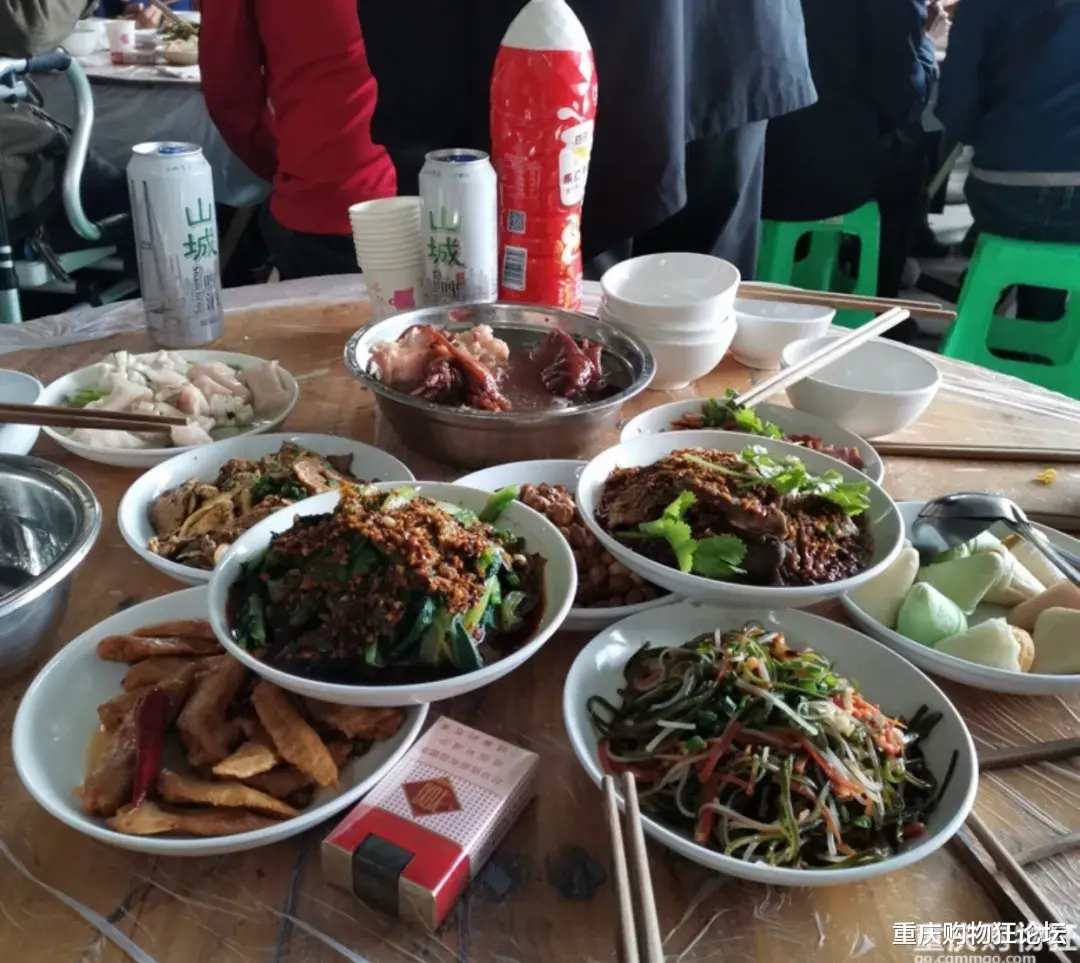 重庆购物狂论坛 吃了一顿重庆农村坝坝席，发现这才是真正的人间烟火！满满的回忆