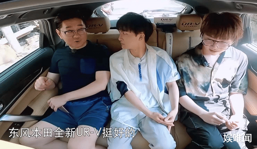 周深：那位高音飙到让外国人都感动的歌手，终于来《向往的生活》了！