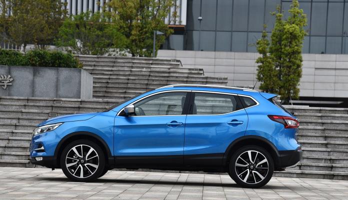 SUV▲被国人捧红的SUV！6年只换雨刮条，满油1056公里，丰田大众都羡慕