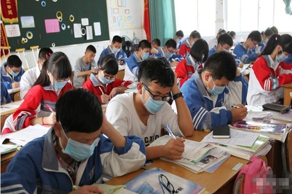 @2020高考报志愿，三种专业包括医学院校毕业就是就业，还可免费读书