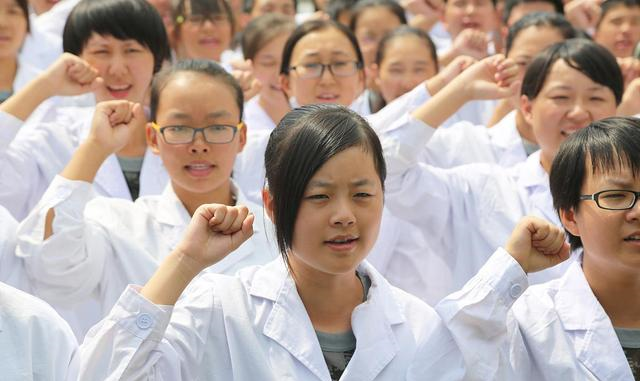 贵州|分数不高，还想学医？这3所大学，底蕴深实力强，适合中等考生！