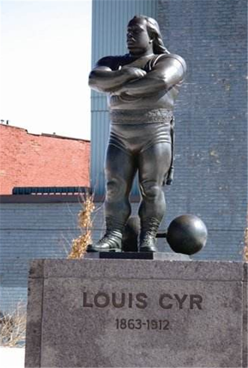 ##人的力气到底大到什么程度？这位力王留下骇人记录，百年来都没人挑战成功