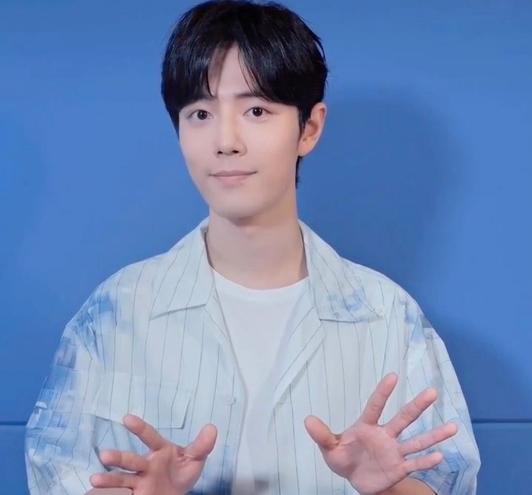 【肖战】肖战发起新歌《光点》挑战,视帝邱心志跟唱,还多次发声力挺肖战