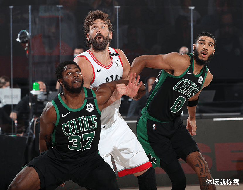 猛龙队|7+6+2！从球队老大沦为毒瘤，猛龙太惨了，说好的季后赛大腿呢？