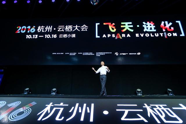 华为|华为芯片断供首日看到这样一个消息，武汉弘芯把光刻机抵押给银行