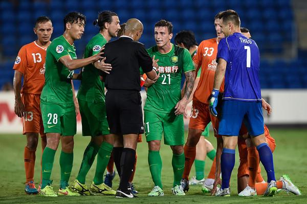 『北京国安』3年3次手术！32岁国安旧将拒绝因伤退役，称来华踢球实现经济独立