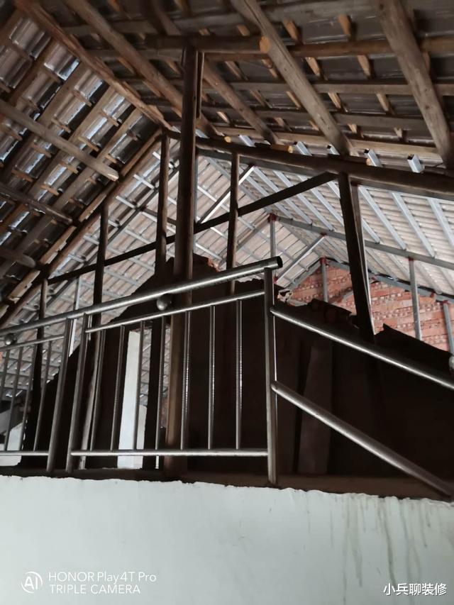 『』晒晒婆家的自建房，花了40万，木制屋顶太别致，很多人没见过！