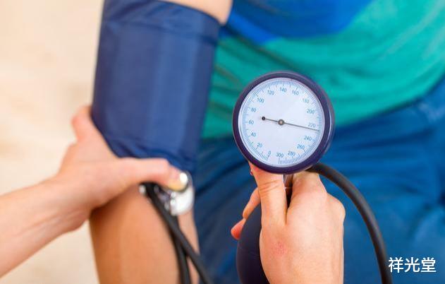 高血压|再次提醒高血压患者：做到3不吃，坚持3件事，血压慢慢降下来
