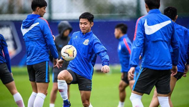 李运秋|他因向徐根宝索要百万年薪未果离队，曾效力国安，如今成申花鸡肋