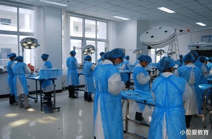 临床医学|办公厅提示，这4大医学类专业人才紧缺，下一届考生需了解