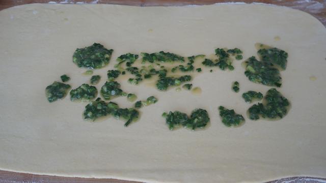 「面粉」玉米面百吃不厌的做法，开水烫一烫，蓬松柔软不塌陷，凉了也好吃