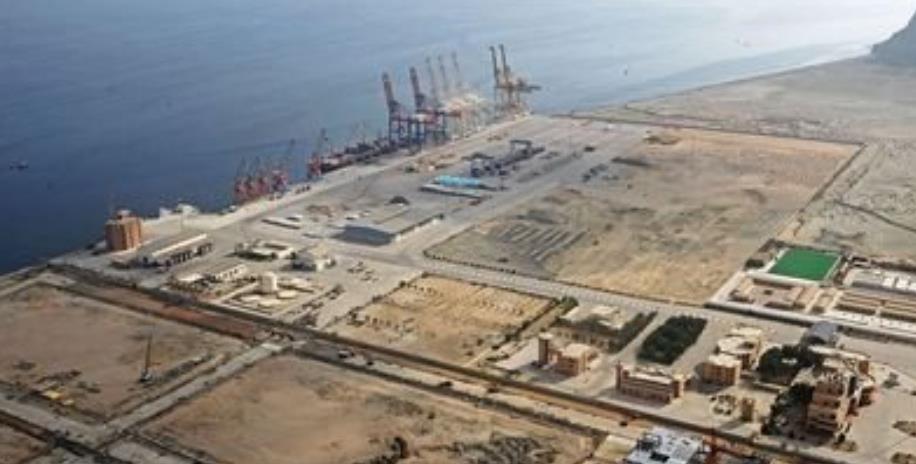 新加坡：妥协没有出路？拒绝向新加坡交高额过路费，中国一举拿下世界大港