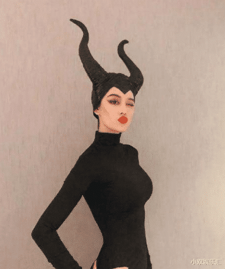 「郑爽」为何明星COS都只拍上半身？看到郑爽全身照，大家好像明白了啥