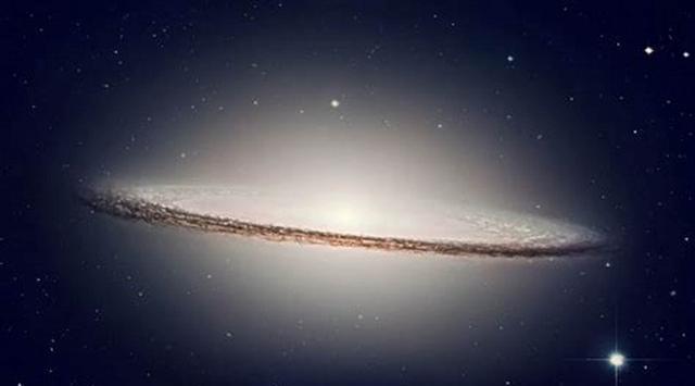 太阳系@人类现有速度到达宇宙的边缘需要多久？大约需要18949580000000年