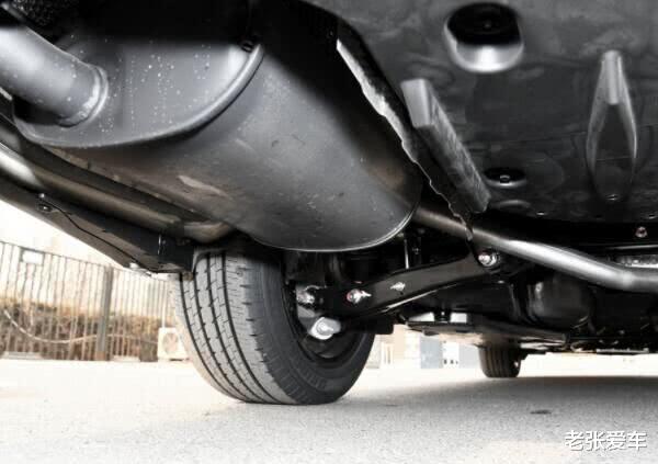 丰田皇冠▲60万跌到22万，又一经典好车倒下，20年开不坏，可惜被冷落到停产