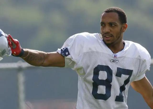 『美国政府』不到24小时2大噩耗传来，体坛巨星遭枪击身亡，川普都坐不住了